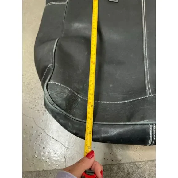 Coach Large Leather Vintage Handbag - Picture 9 of 11